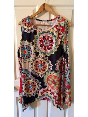 Women's Plus Size 2X Colorful Floral Sleeveless Tunic Top